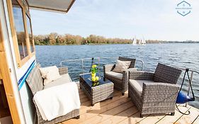 Wohlfuehlboot Hausboot - Festlieger Im Hafen Bad Saarow - Wc An Bord, Dusche An Land