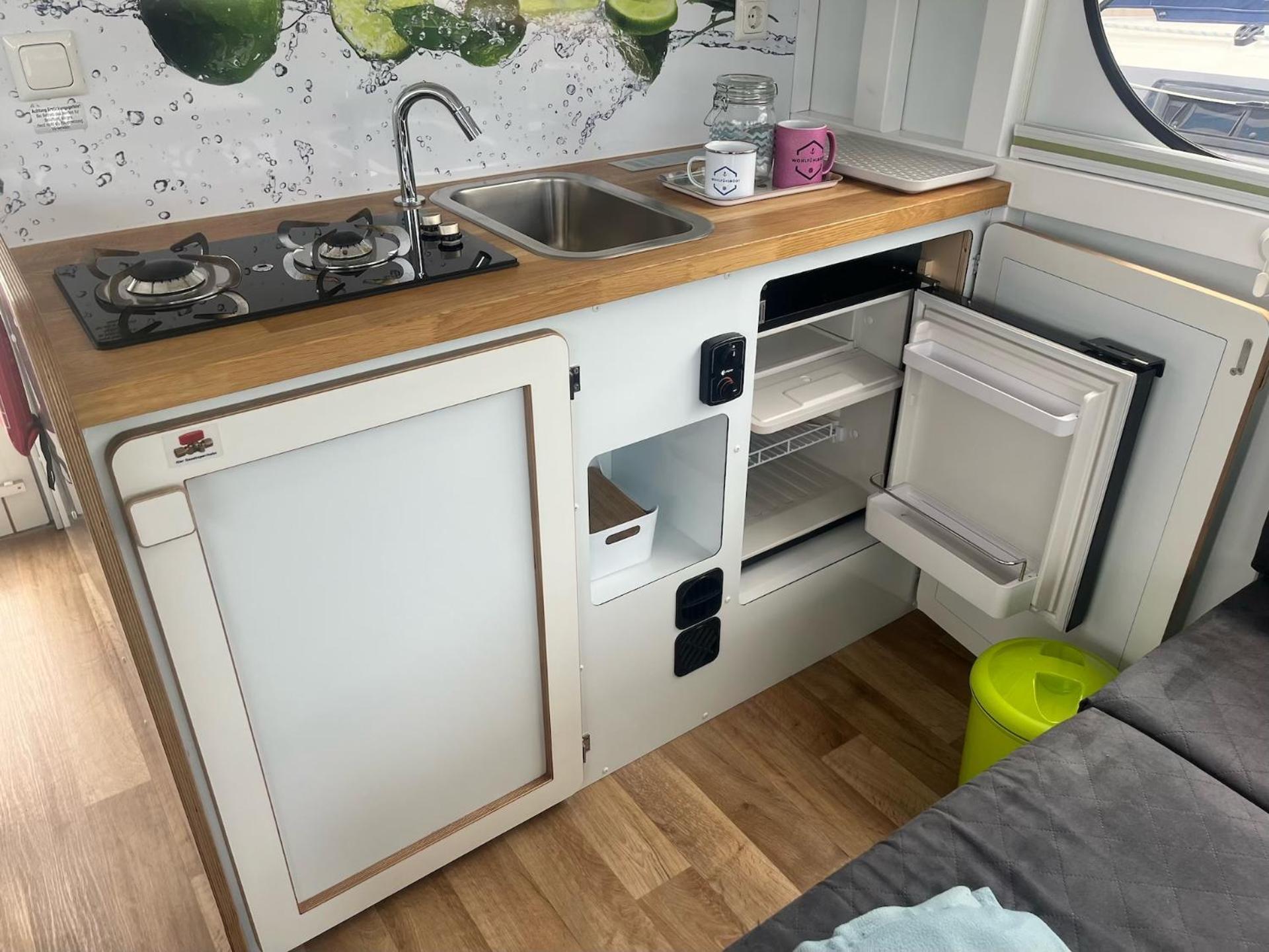 Hotel Wohlfuehlboot Hausboot - Festlieger Im Hafen Bad Saarow - Wc An Bord, Dusche An Land Zewnętrze zdjęcie
