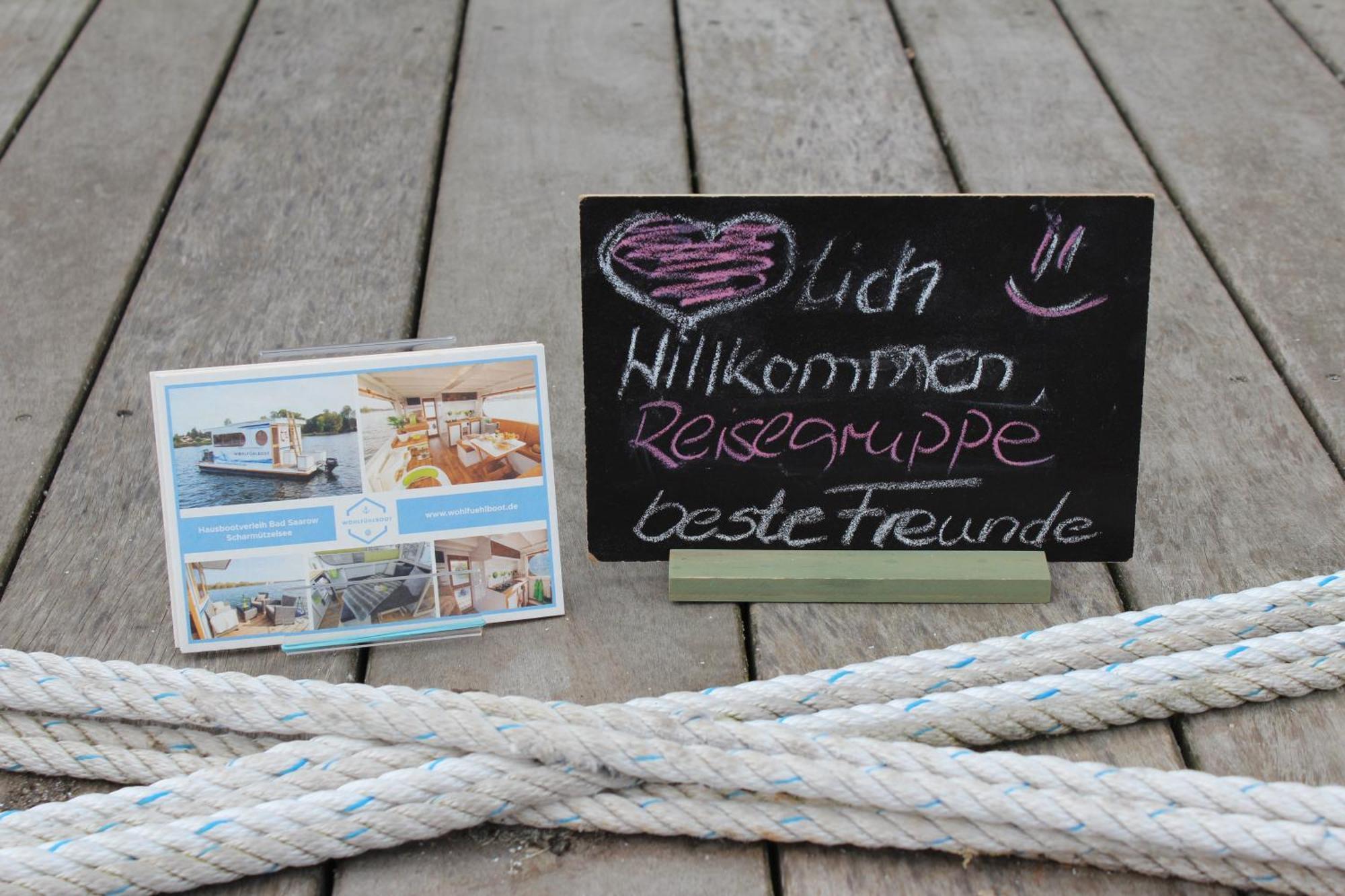 Hotel Wohlfuehlboot Hausboot - Festlieger Im Hafen Bad Saarow - Wc An Bord, Dusche An Land Zewnętrze zdjęcie